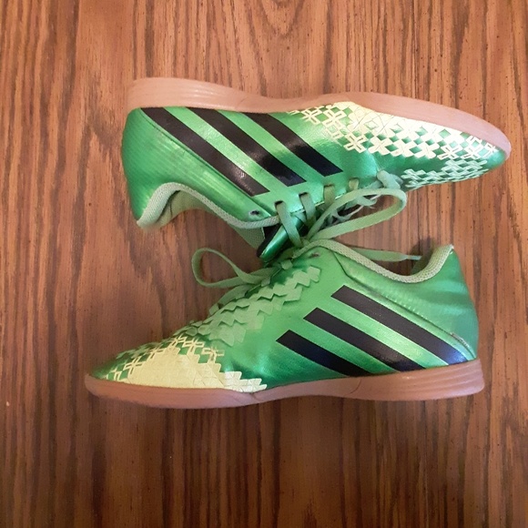 adidas soccer tennis shoes